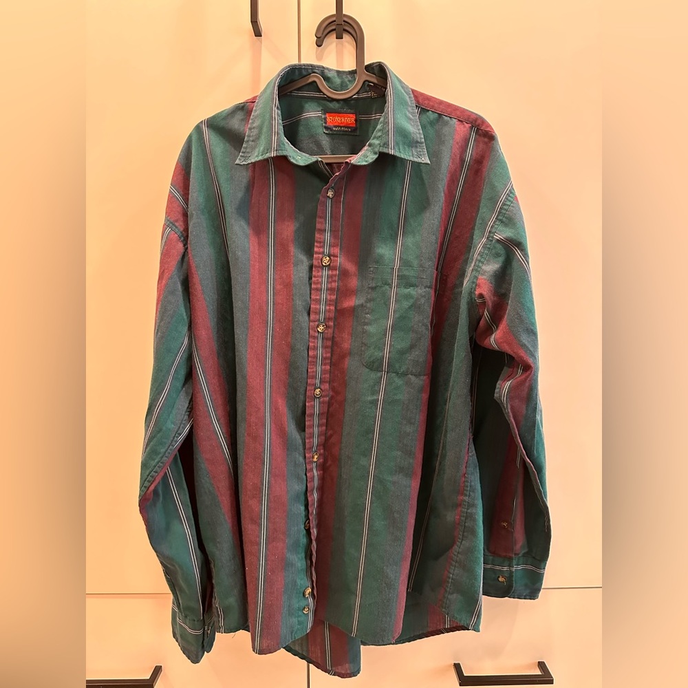 Vintage '90s style, button-down shirt